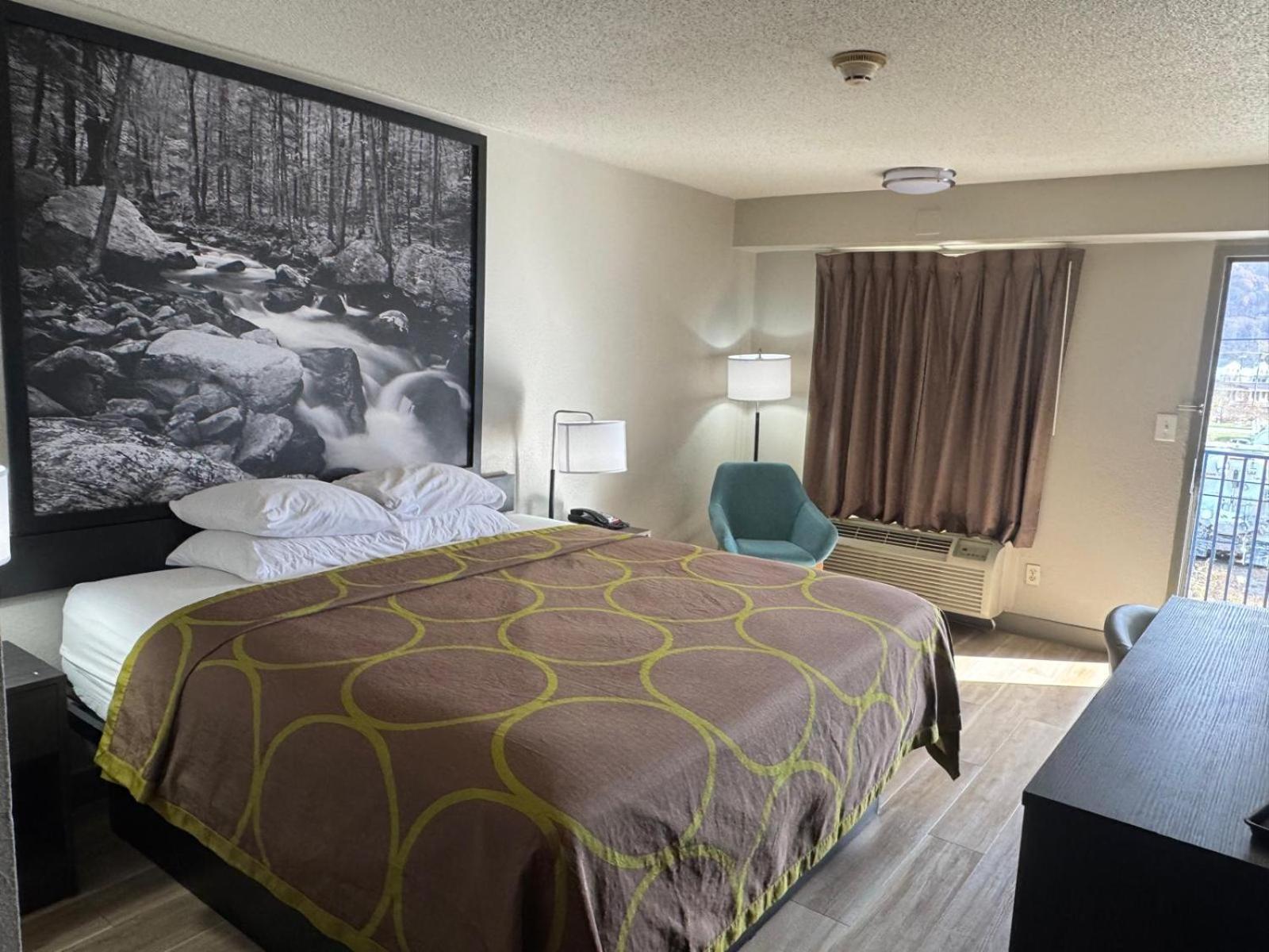 מלון Super 8 By Wyndham Charleston Wv מראה חיצוני תמונה